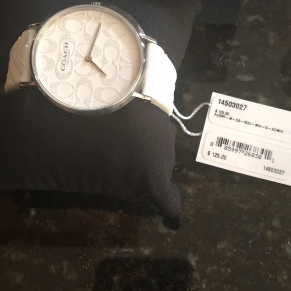 Authentic New Coach watch - Picture 3 of 5